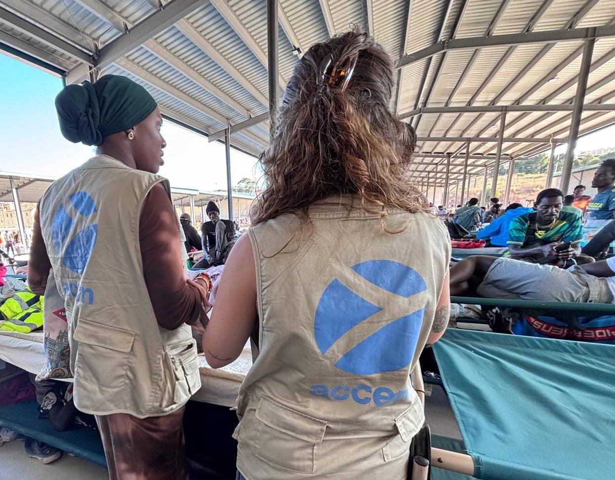 Accem ya trabaja en la respuesta humanitaria a la emergencia en Ceuta